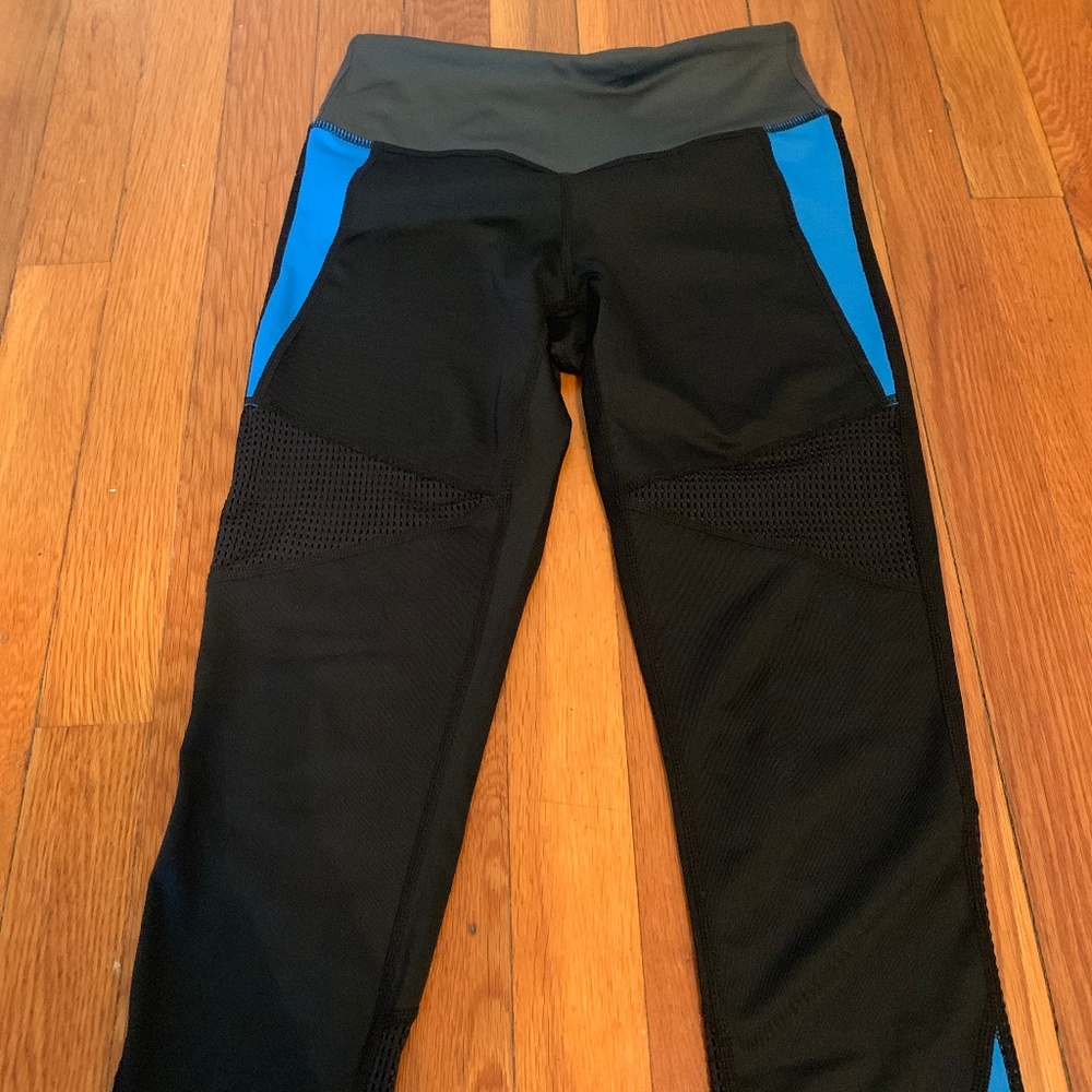 Color Block  Black/Grey/Blue Workout Midi Leggings